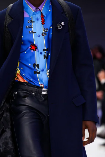 Look 55
